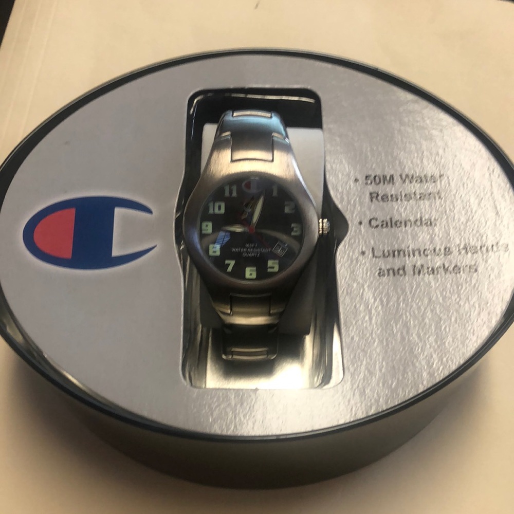 Champion Watch water resistant made by quartz